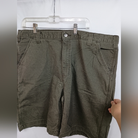 CARHARTT Green Cargo Shorts Durable Relaxed Fit (#1,427) - Picture 1 of 7